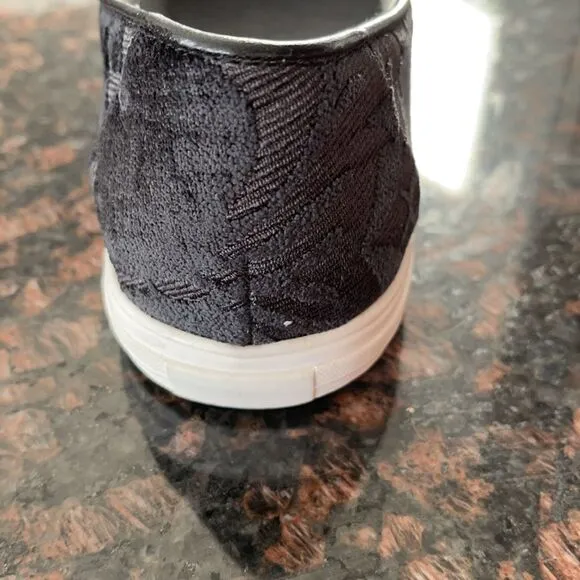 Nine West Black Tone on Tone Shireene Slip on Sneakers Size 5.5 M New