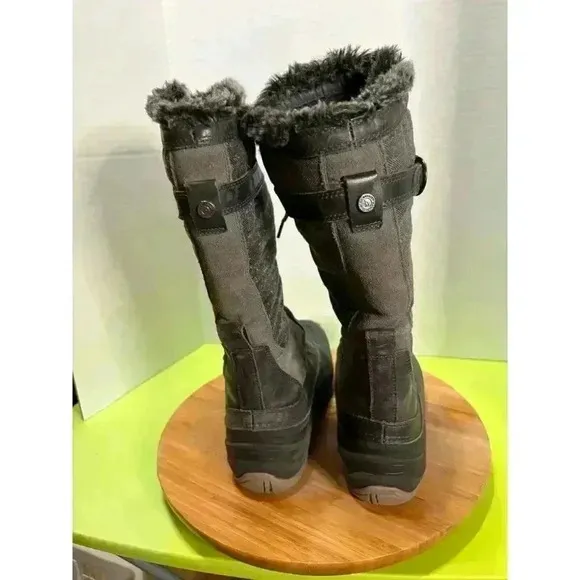 North Face Tall boots womans size8 Grey Primaloft