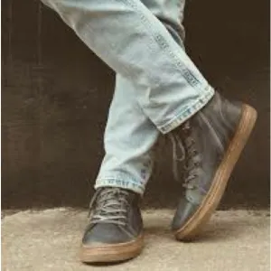 NWOB  Bed/Stu Roan Grey Leather Sneaker