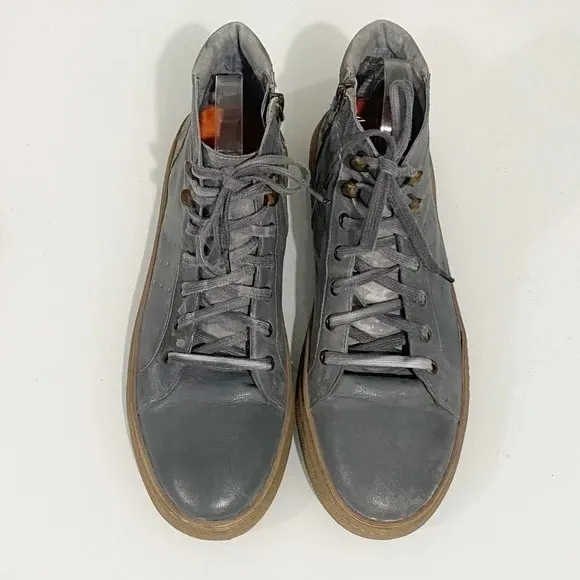 NWOB  Bed/Stu Roan Grey Leather Sneaker