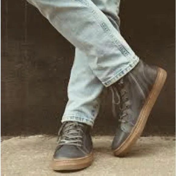 NWOB  Bed/Stu Roan Grey Leather Sneaker