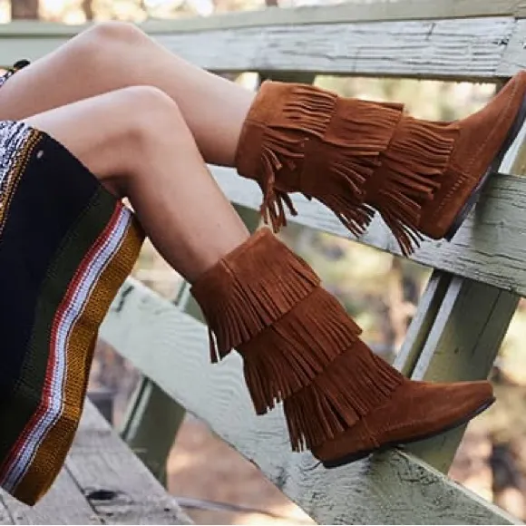 NWOB MINNETONKA 3-Layer Fringe Suede Leather Boot Brown 6