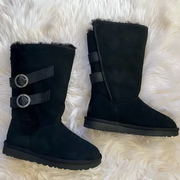 NWOB UGG Aletheia Leather Boot in Black Sz 6