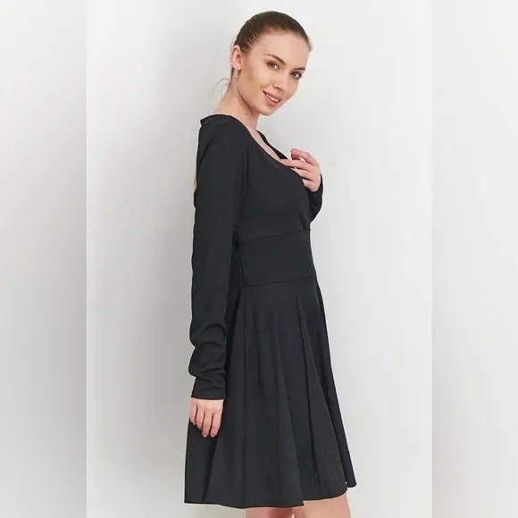 NWOT GUESS Women’s Long Sleeve Textured Fit Flare Relaxed Dress Black Small S