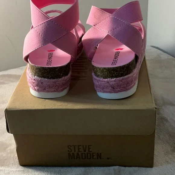 NWOT Steve Madden Kids  “Jkimmie” Platform Sandals - Size 13