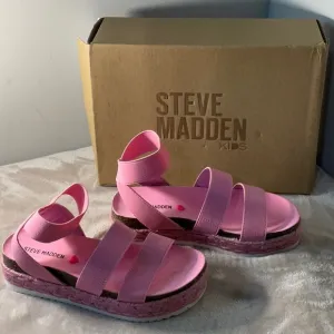 NWOT Steve Madden Kids  “Jkimmie” Platform Sandals - Size 13