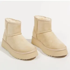 NWT Altar’d State Mini Platform Boots