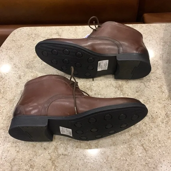 NWT Clark’s Whiddon Mid Mahogany Leather Boots Size 8.5