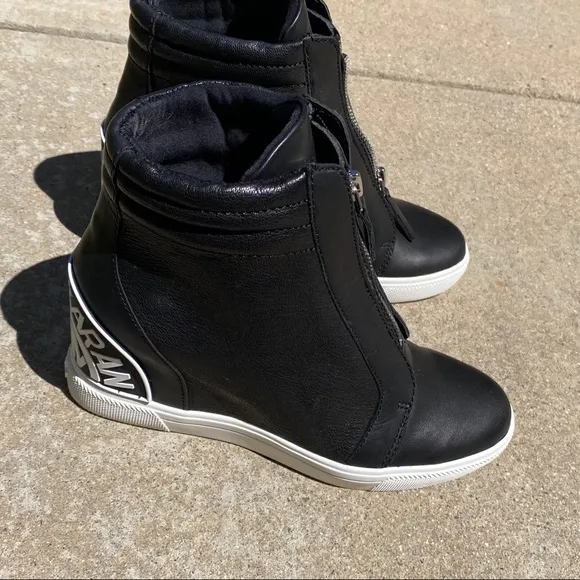 NWT DKNY Connie Leather slip-on Wedge Sneakers
