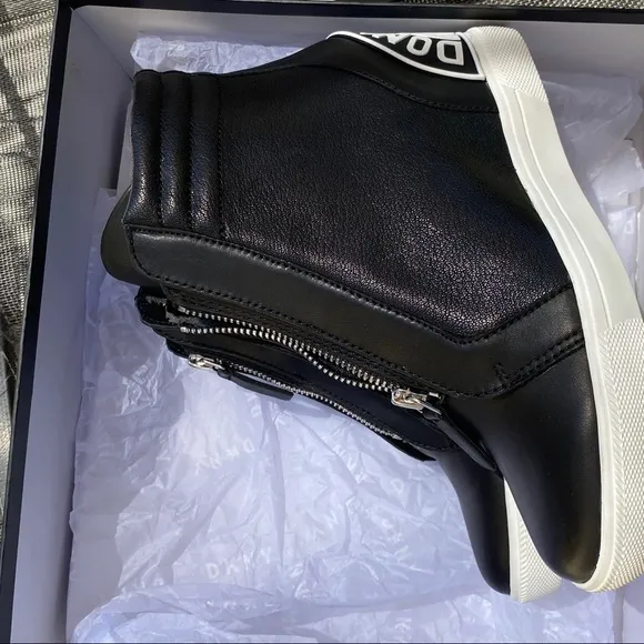 NWT DKNY Connie Leather slip-on Wedge Sneakers