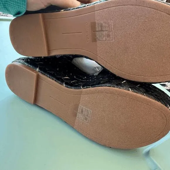 NWT Dolce Vita Womens Black Wedge Tiago Sandals Shoes Size US 8.5