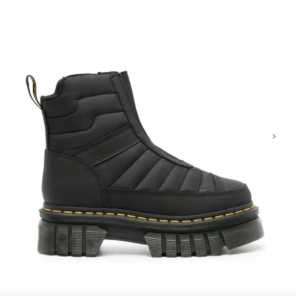 NWT Dr Martens Audrick Quilted Platform Quilted Chelsea Boots, Black Women’s 7