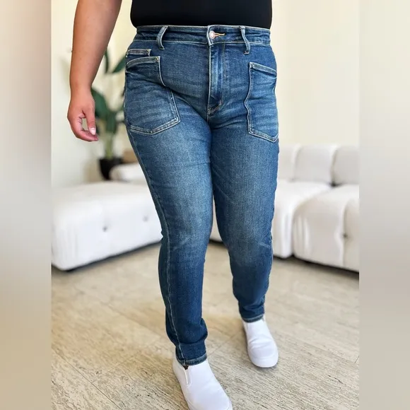 NWT Judy Blue PLUS   REG Size Dark Wash High Waisted Cargo Pocket Skinny Jeans