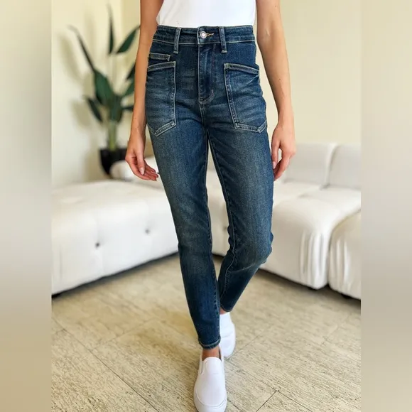 NWT Judy Blue PLUS   REG Size Dark Wash High Waisted Cargo Pocket Skinny Jeans