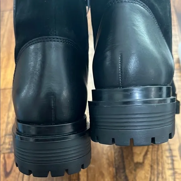 NWT Lauren Ralph Lauren Leather Black Colbie Ankle Boots   gold tone logo LRL 8