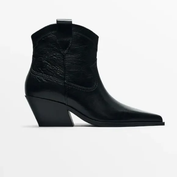 NWT. Massimo Dutti Black Leather Cowboy Style Heeled Ankle Boots. Size 8.