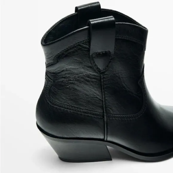 NWT. Massimo Dutti Black Leather Cowboy Style Heeled Ankle Boots. Size 8.