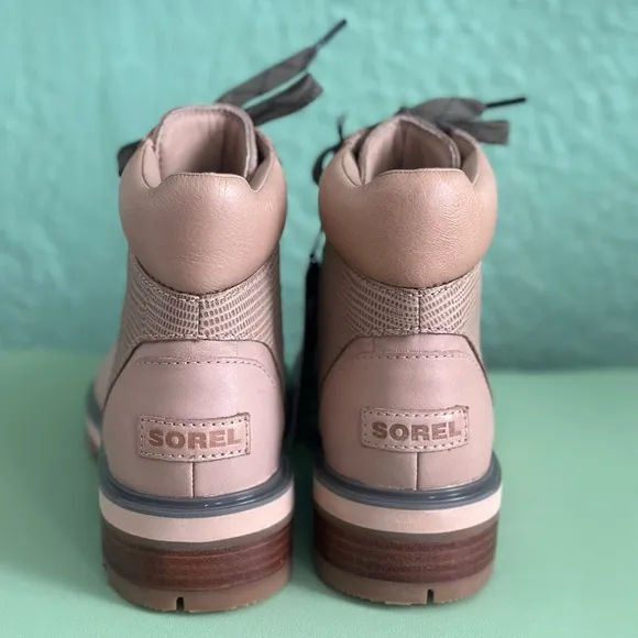 NWT Sorel Lennox Waterproof Hiking Boots in Canoe Stone Green