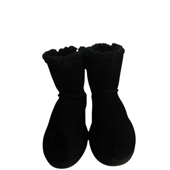 NWT UGG  Mini Bailey Bow Crushed Velvet Boots Size 6