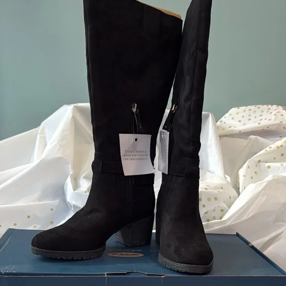 NWT White mountain Black Faux Suede Knee-High Women's Wide Calf Boots