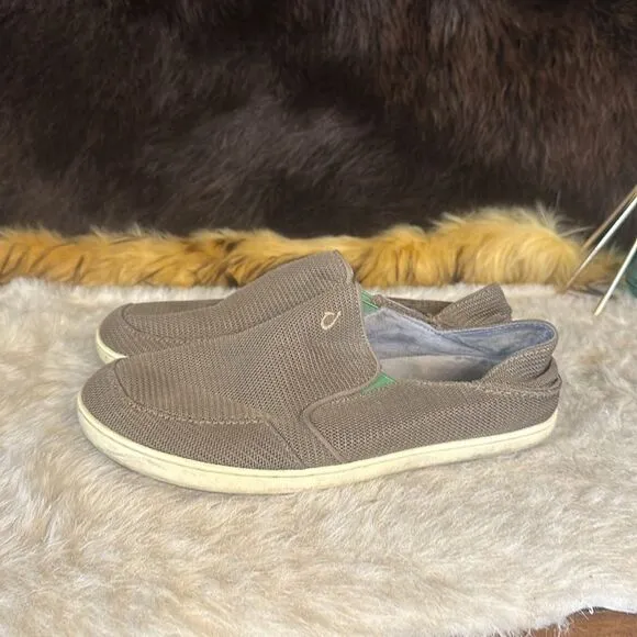 OluKai shoes 9.5 (4725)