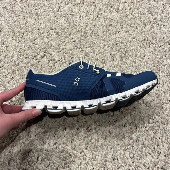 On Running Women's Cloud 2.0 Blue Athletic Shoes Sz 9.5 Workout Active