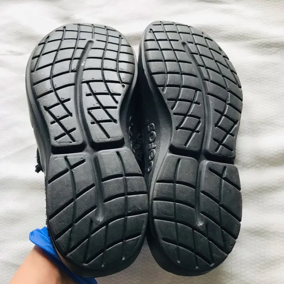 OOFOS Cozy Black Kids Shoes