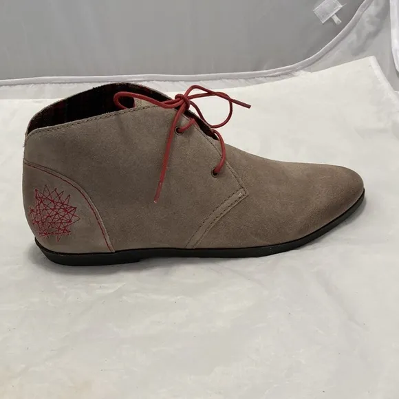 Otbt Lace up Chukka boots