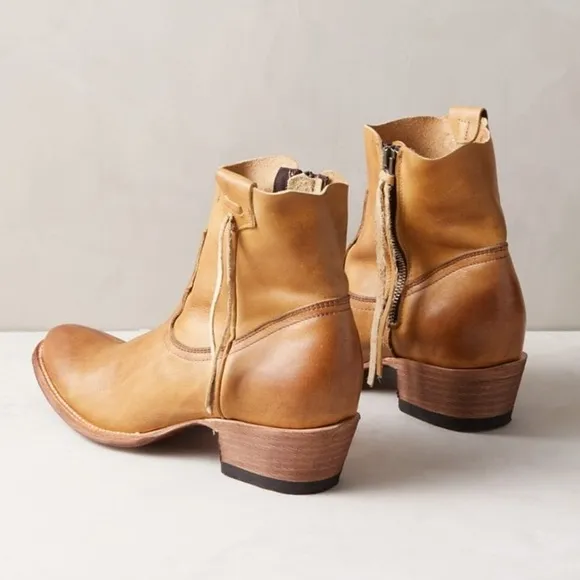 Overland Carly Tan Leather Cowboy Boots Women’s size 7