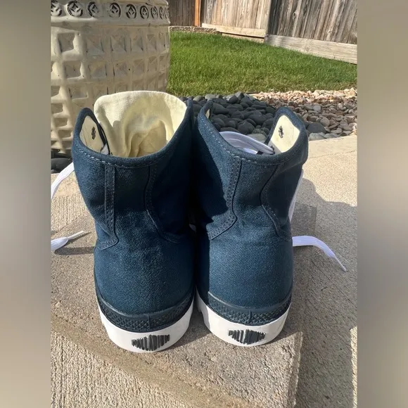 Palladium Blue and White Boots for Stylish Adventures