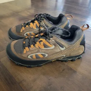 Patagonia Men's Vibram All-Terrain Drifter A/C Coriander/Cork Hiking Shoe Size 8