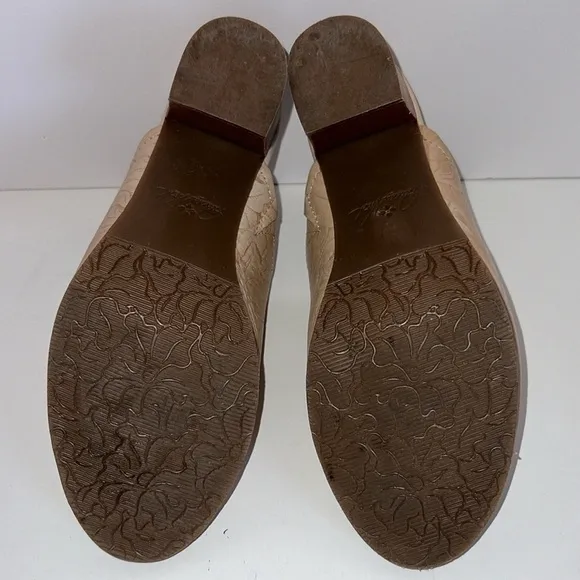 Patricia Nash Shelli Leather Floral Pattern Beige Slip On High Heal Shoes Size 9