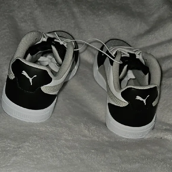 Puma Kids Black White Gray Court Sneakers Casual Sporty Low-Top Design Size 12