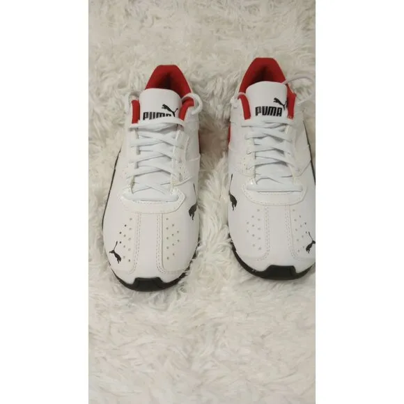 Puma Mens White Athletic Shoes With Red &amp; Black Accents sz 7