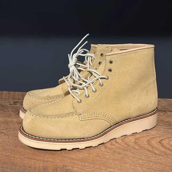 Red Wing Shoes Cream Lace Up Boots Moc-Toe