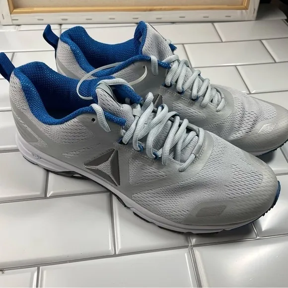 Reebok Canton MA Runner Men’s Shoes Sz 11.5 New in Box
