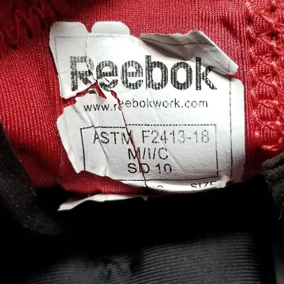 REEBOK MENS STEEL TOE ALL-TERRAIN WORK SHOE SZ-8W