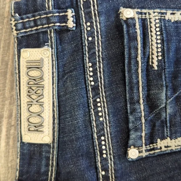 ROCK &amp; ROLL Cowgirl &quot;Rival Low Rise&quot; bootcut denim rodeo jeans 26x32L like new