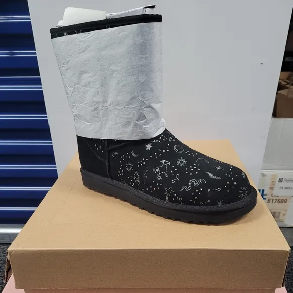SALE! UGG Black Classic Zodiac Short Boots PRICE FIRM
