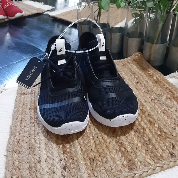 Sale! Women's Nautica sneakers black white