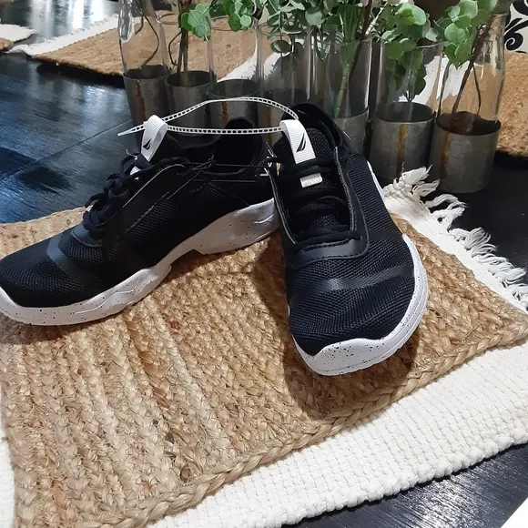 Sale! Women's Nautica sneakers black white
