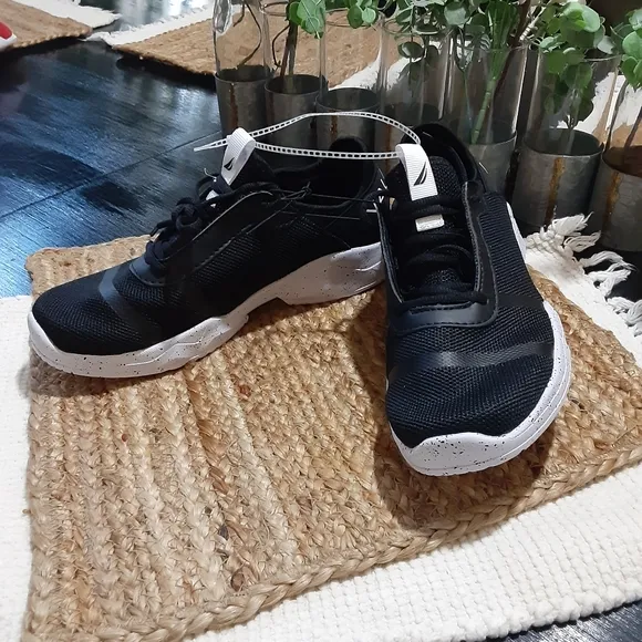 Sale! Women's Nautica sneakers black white