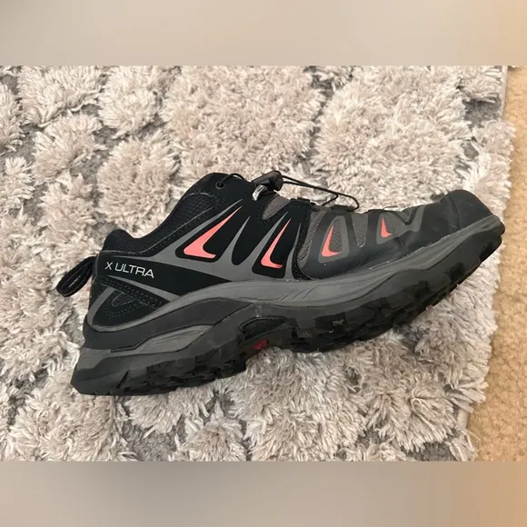 Salomon X Ultra 3 GTX Gore-Tex Hiking Shoes Women's Size 7.5 Black Red 398685