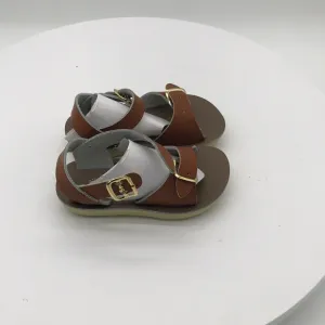 Salt water sandals kids size 6 US