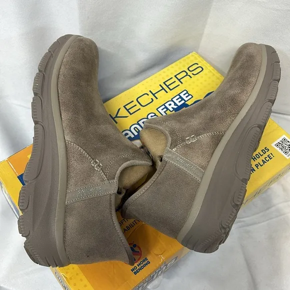 Skechers hand free memory foam air cooled slip ins shoes size 10