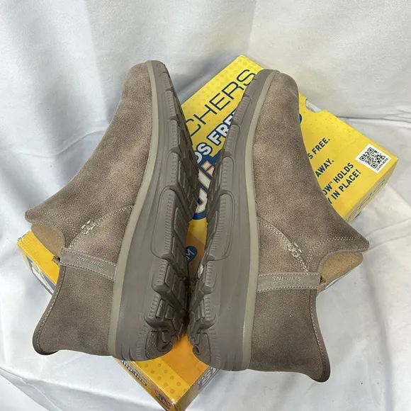Skechers hand free memory foam air cooled slip ins shoes size 10