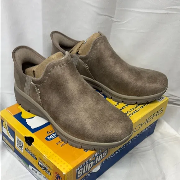 Skechers hand free memory foam air cooled slip ins shoes size 10