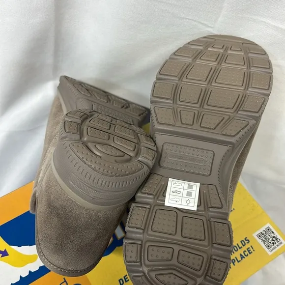 Skechers hand free memory foam air cooled slip ins shoes size 10