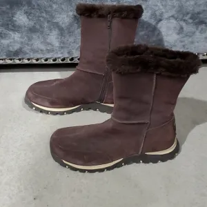 Skechers Outdoor Suede Boots New!