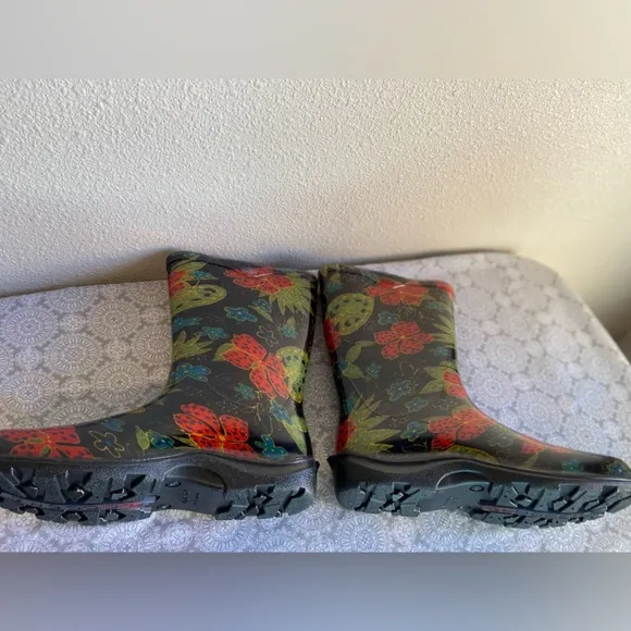 Sloggers~Fashion Floral~Waterproof~Rain &amp; Garden Boots w/Traction Control~Size 9